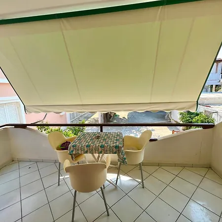 Melissi Blue 1 * Melíssion